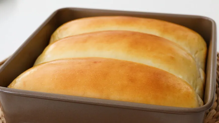 Red Bean Bread Rolls