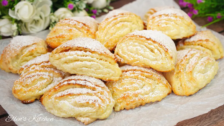 Russian Cottage Cheese Pastries