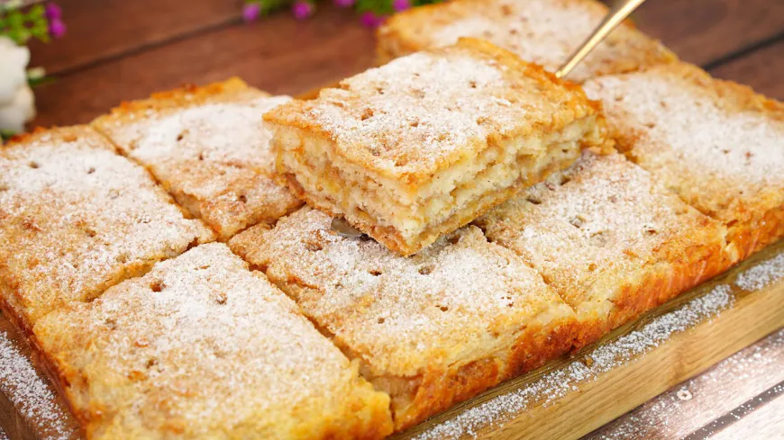 Apple Semolina Cake