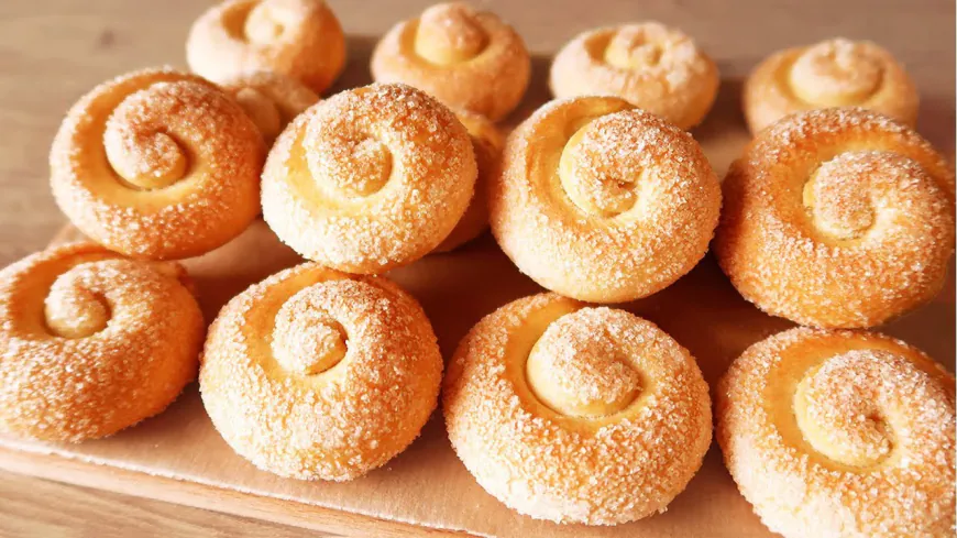 Cottage Cheese Sugar Rolls