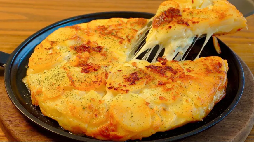 Cheesy Garlic Potato Gratin