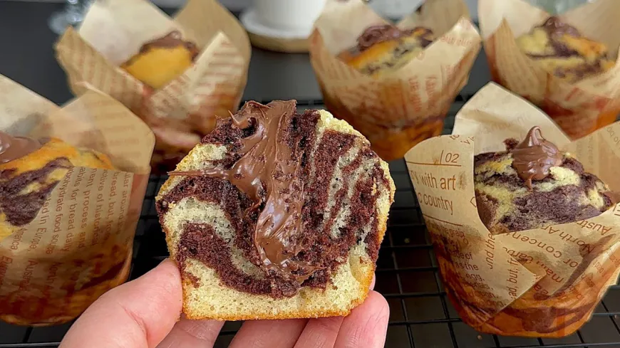 Marble Muffins with Chocolate Topping