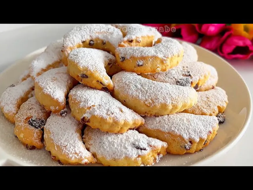 Chocolate Chip and Raisin Crescent Cookies