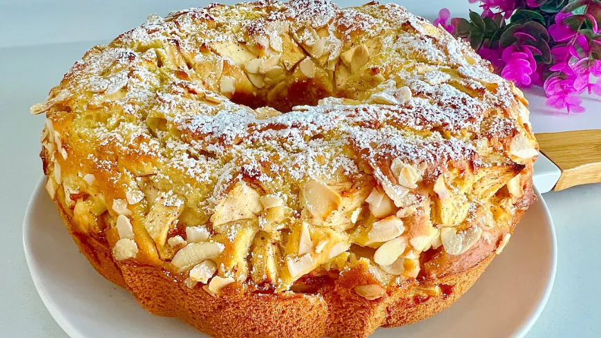 Homemade Apple Almond Cake Recipe