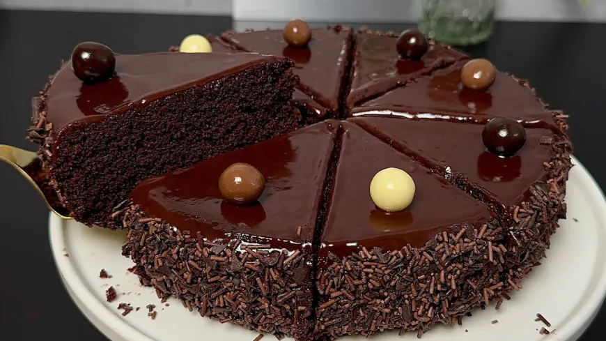 Chocolate Cake with Milk Chocolate Icing