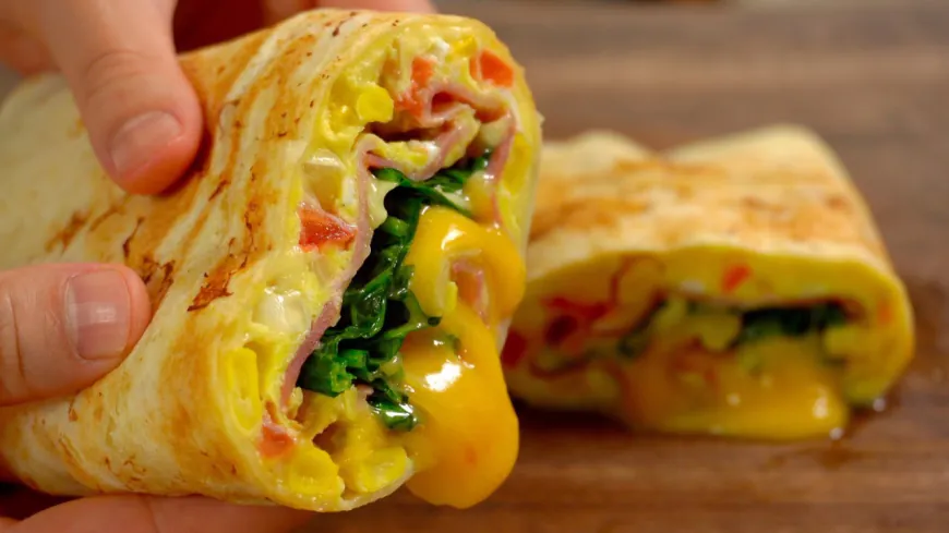 Cheesy Bacon and Egg Breakfast Wrap Recipe