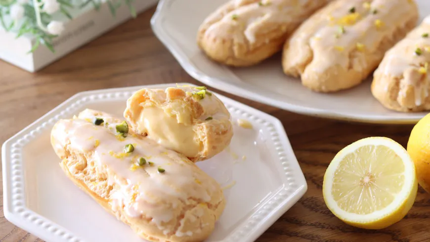 Lemon Rice Flour Cookies with Lemon Glaze