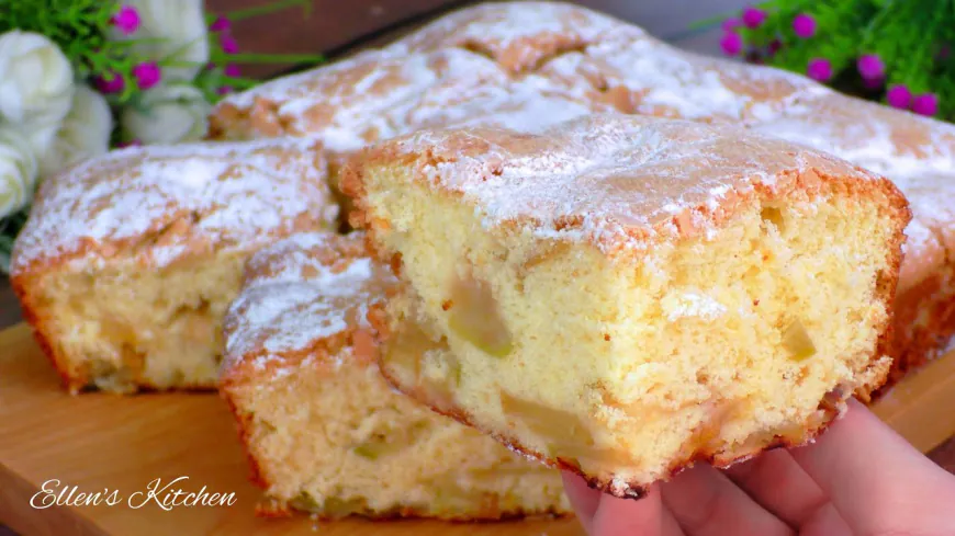 Fluffy Apple Sponge Cake Recipe