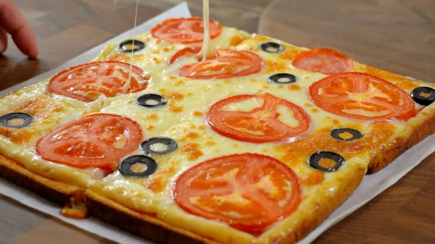 Cheesy Tomato Bread Recipe