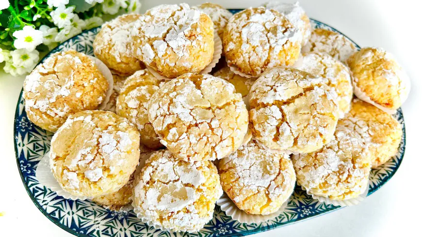 Lemon Coconut Semolina Bites