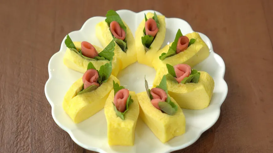 Rolled Egg Blossoms Recipe