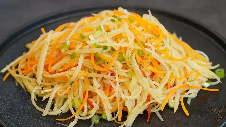 Spicy Garlic Potato and Carrot Stir Fry