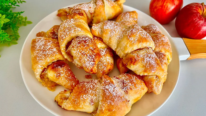 Golden Apple Puff Pastry Crescents Recipe